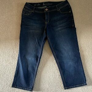 Lane Bryant dark wash Capri jeans